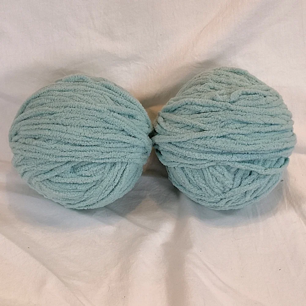Bernat Blanket Yarn Mint Green 12.5oz Soft Chenille Bulky 2 rolls Crochet Knit